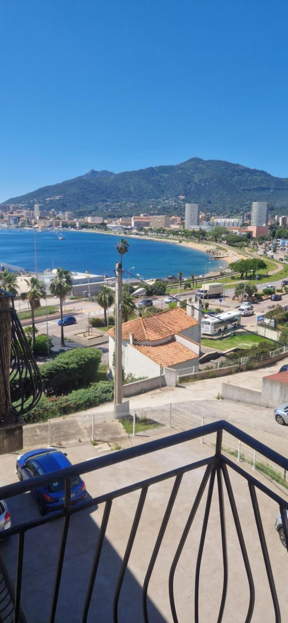 Magnifique Appartement Avec Balcon Vue Mer A L'Entree D'Ajaccio アジャクシオ エクステリア 写真